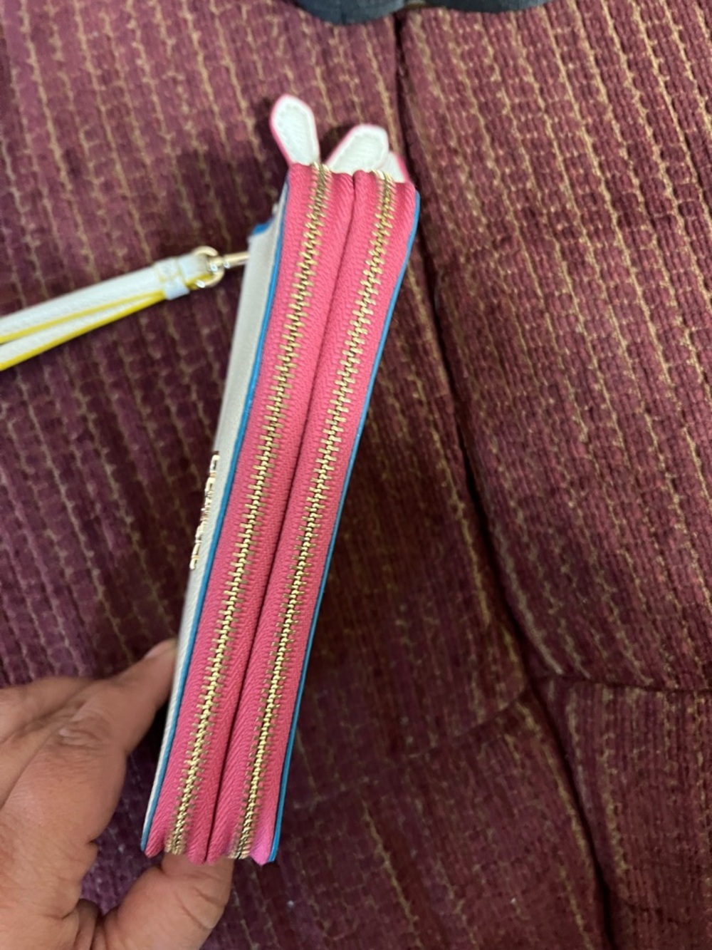 Coach Cream Leather Wristlet Clutch with Pink & Blue Trim - Picture 2 of 7